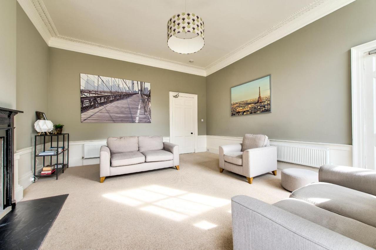 Joivy Bright & Spacious Apt In Stockbridge Edimburgo Exterior foto